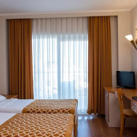 Hotel Pine House By Werde 4*