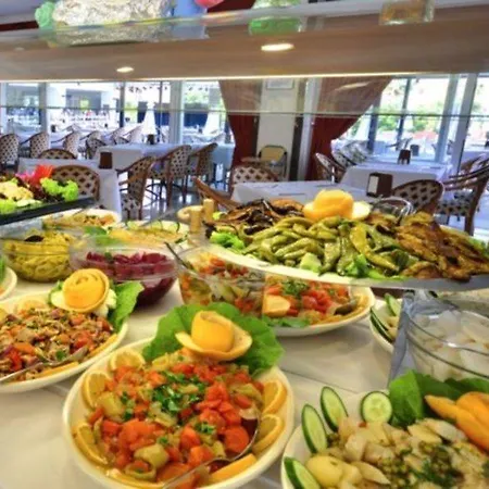 Pine House By Werde 4*