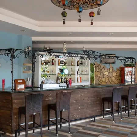 Pine House By Werde מלון