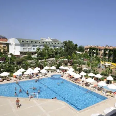 Pine House By Werde מלון 4*